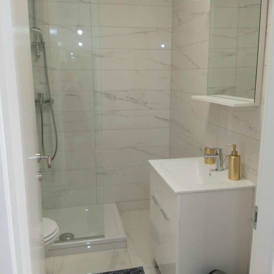 Luce Gold Apartment Zara Esterno foto