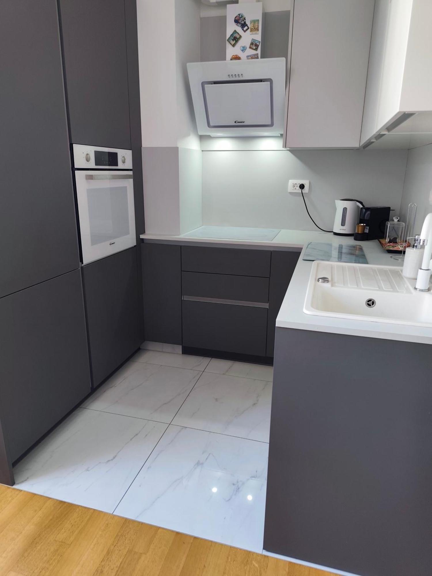 Luce Gold Apartment Zara Esterno foto
